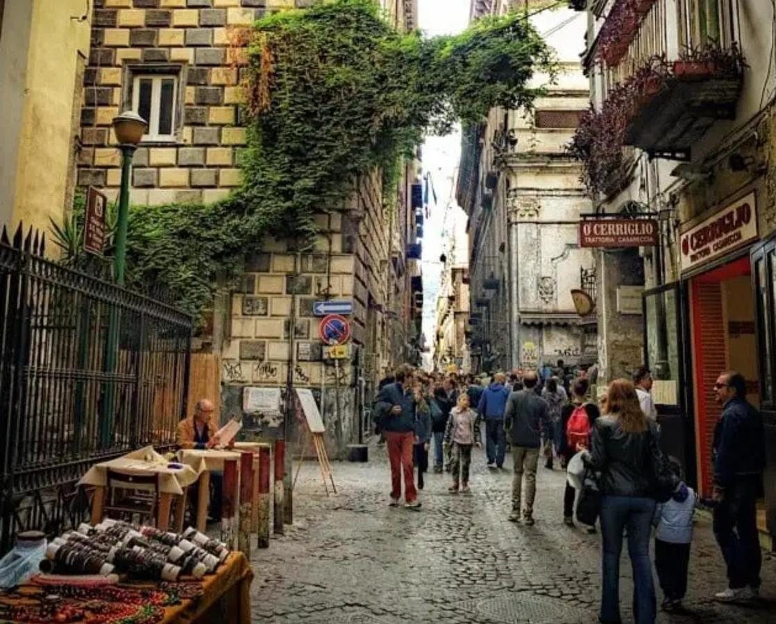 Suite San Gennaro Bis نابولي المظهر الخارجي الصورة