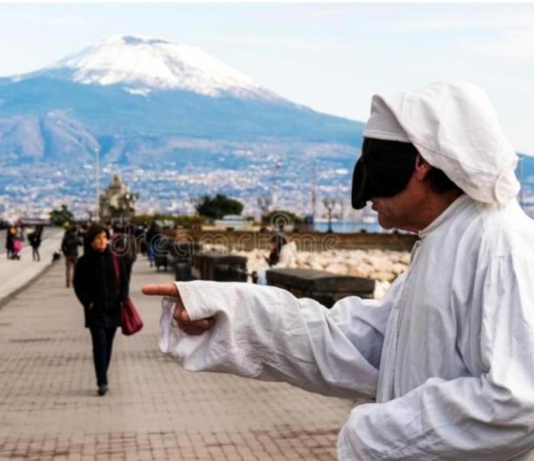 Suite San Gennaro Bis نابولي المظهر الخارجي الصورة